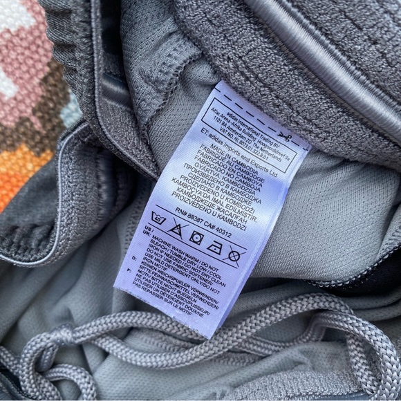 Adidas Men’s Gray Stripped Sweatpants Joggers Pants Size Large BRAND NEW W/O Tag - Picture 4 of 9